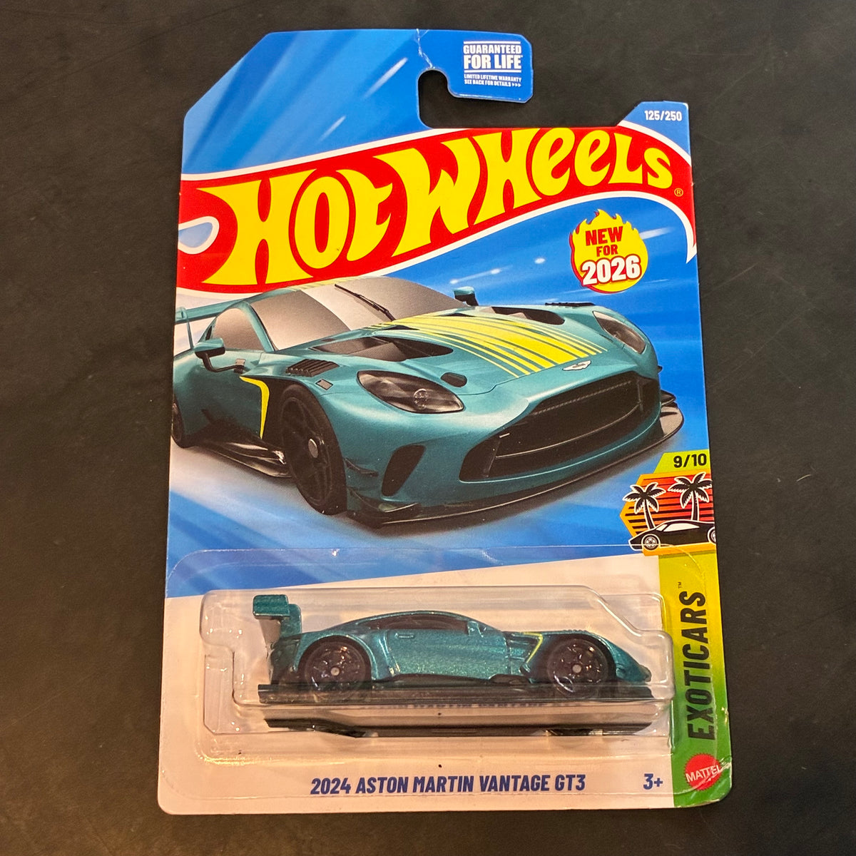 Aston 3　その他オマケ Hot Wheels (2024 Aston Martin Vantage GT3 - Exoticars 9/10
