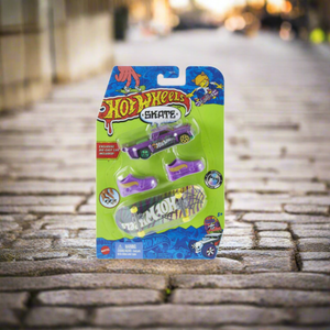Hot Wheels Skate (Feline Risky)