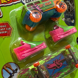 Hot Wheels Skate (Pink Skull)