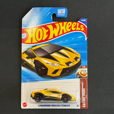 Hot Wheels (Lamborghini Huracan Sterrato 41/250 - Safari Mode 1/5) (Yellow)