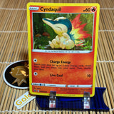Cyndaquil (SWSH221) (Cosmic Holo)