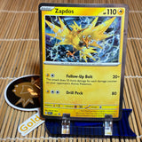 Zapdos (SVP157) (Cosmic Holo)