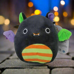 Squishmallow (4.5” Fariq the Bat, Halloween Edition)