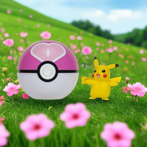 Pokémon: Clip'N'Go Toy + Loveball! (Girl Pikachu)